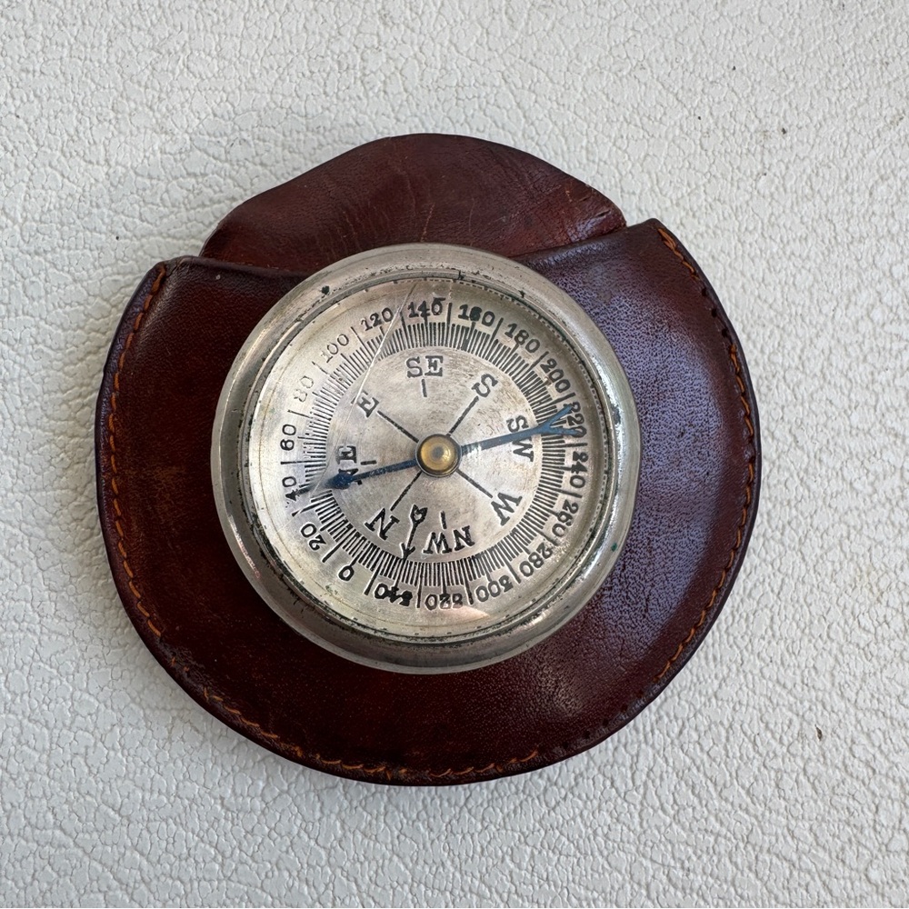Vintage Compass With Round Leather Pouch